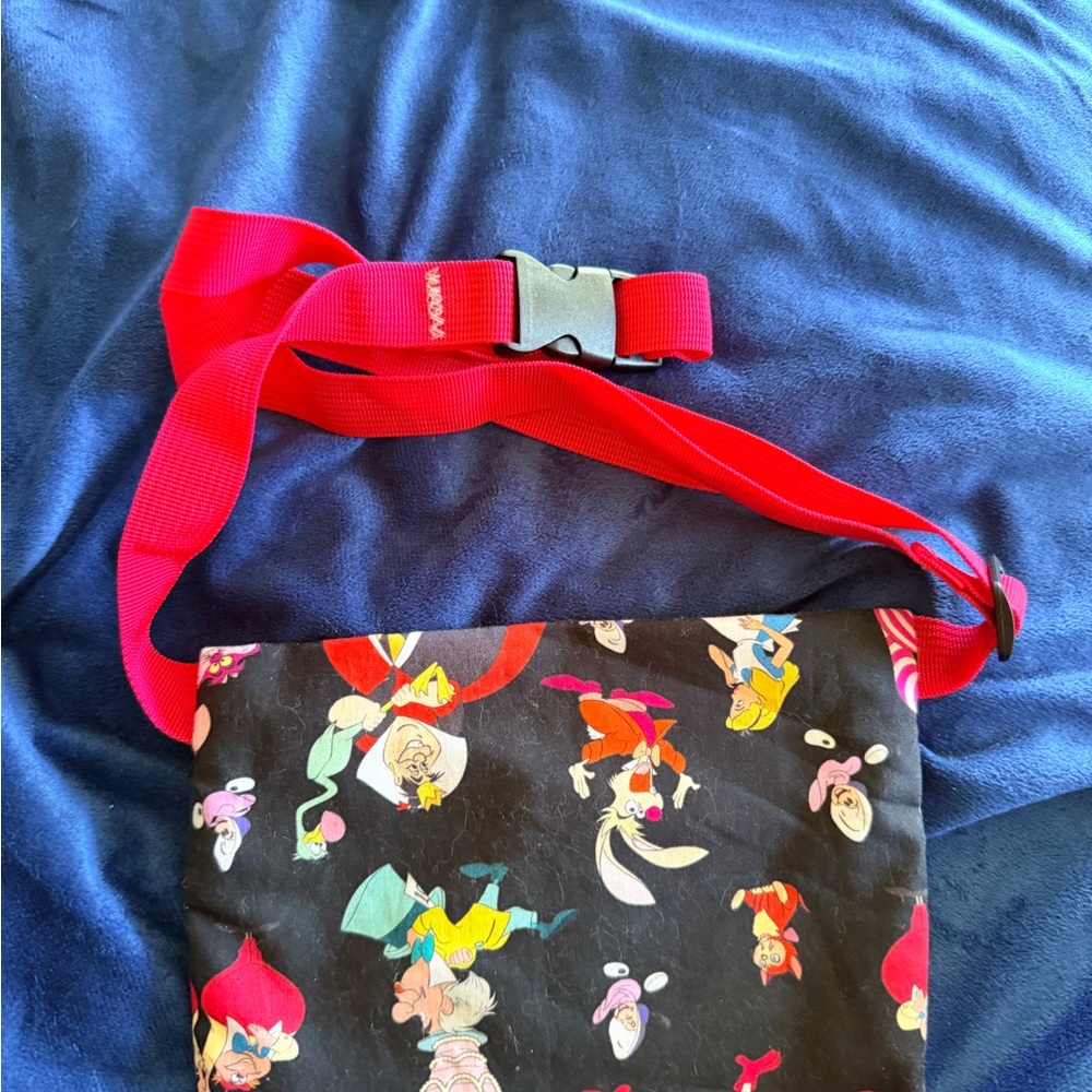 Disney Alice in Wonderland Crossbody Bag - Black and Red - Picture 2 of 2